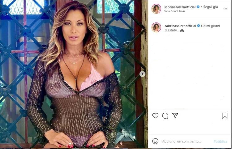 Sabrina Salerno Costume Rosa Due Cuori 
