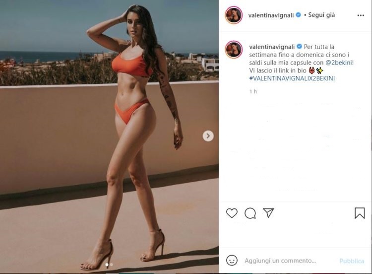 Valentina Vignali Costume Tacchi A Spillo 