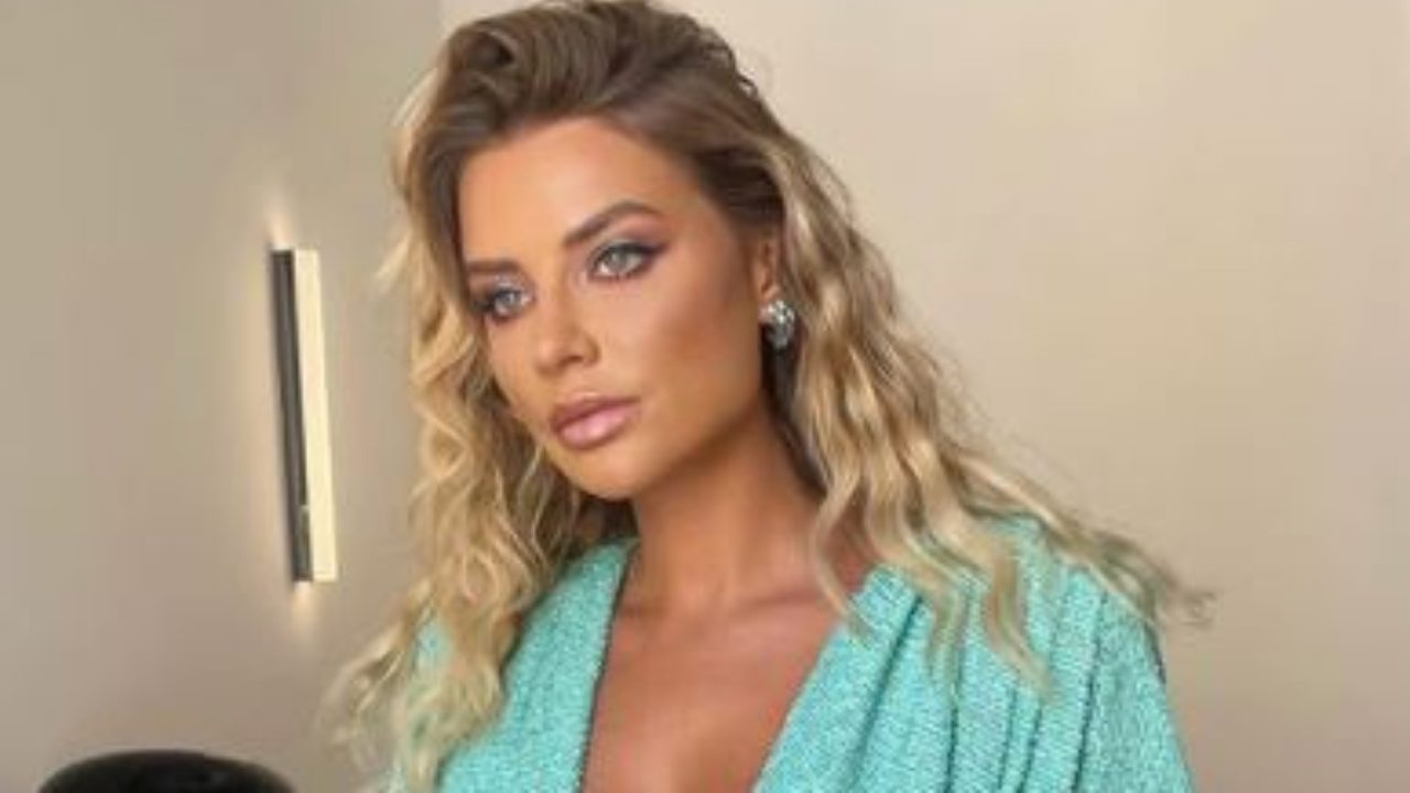 Veronica Ferraro Matrimonio Vestito Spacco