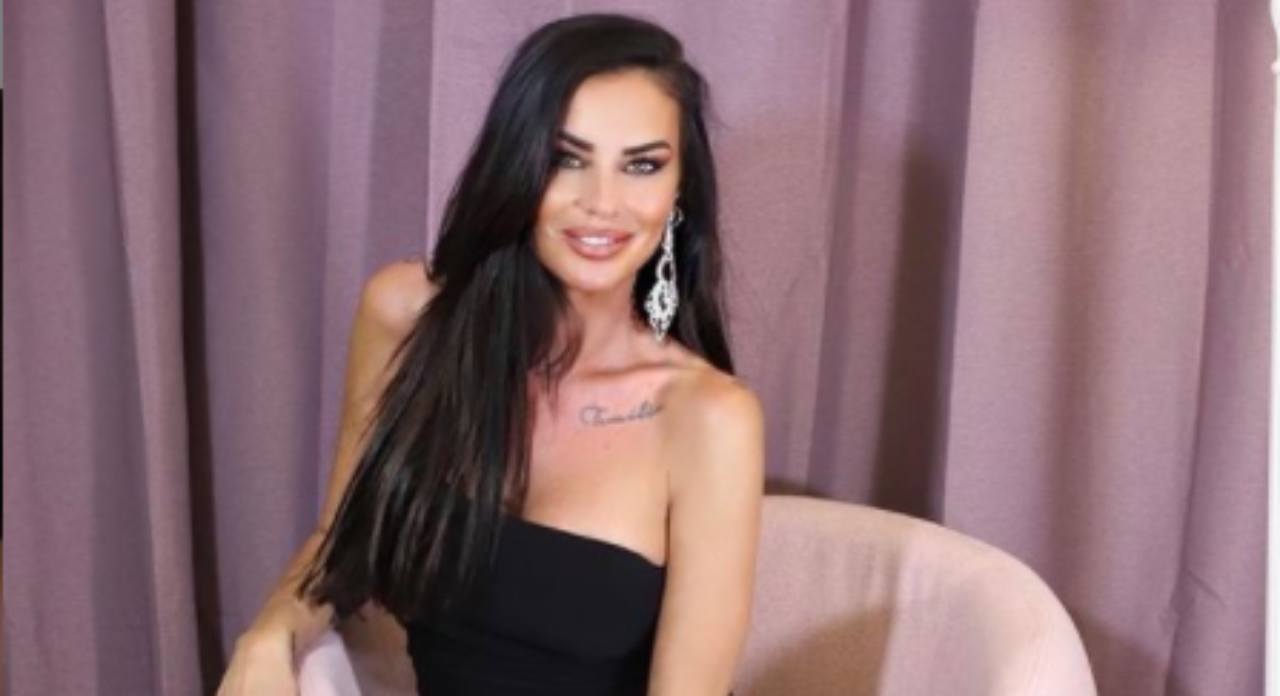 Antonella Mosetti sorridente