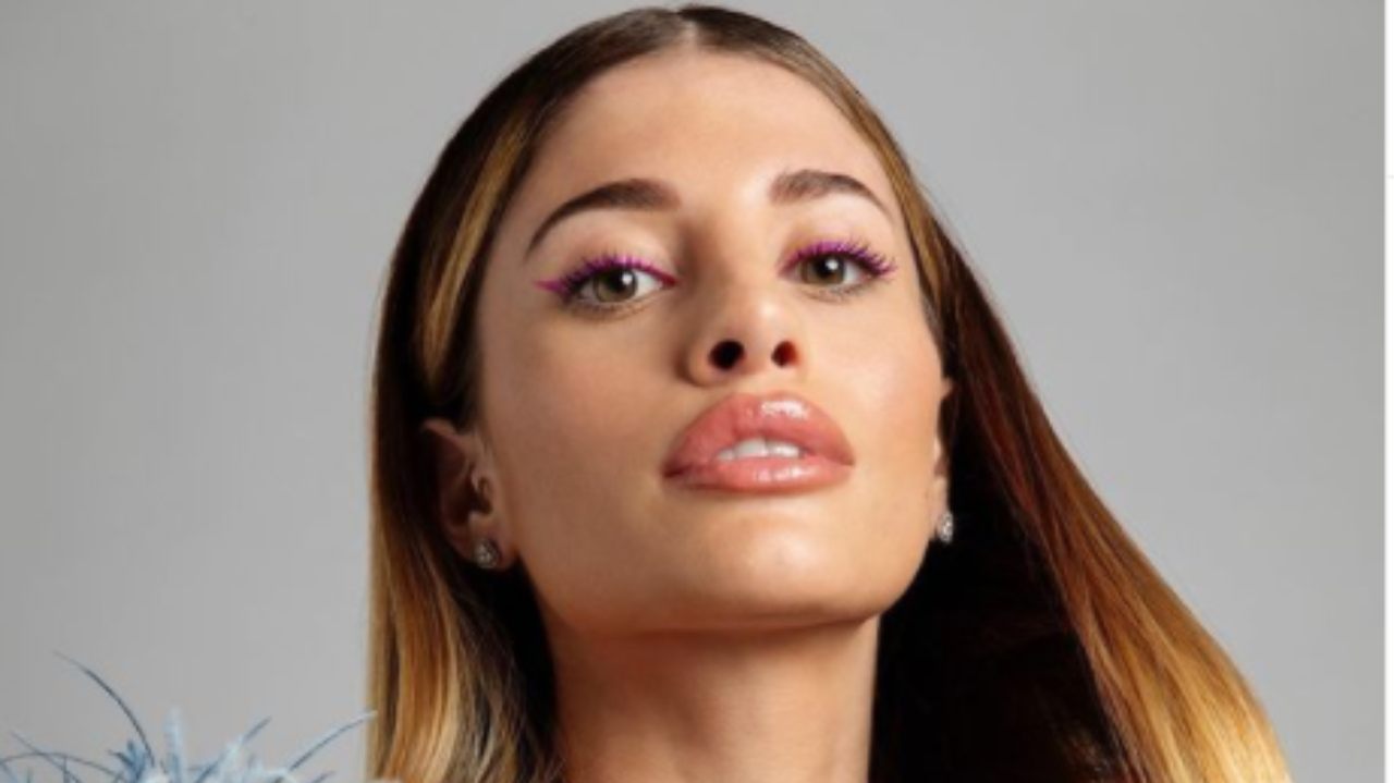 Chiara Nasti con i gioielli