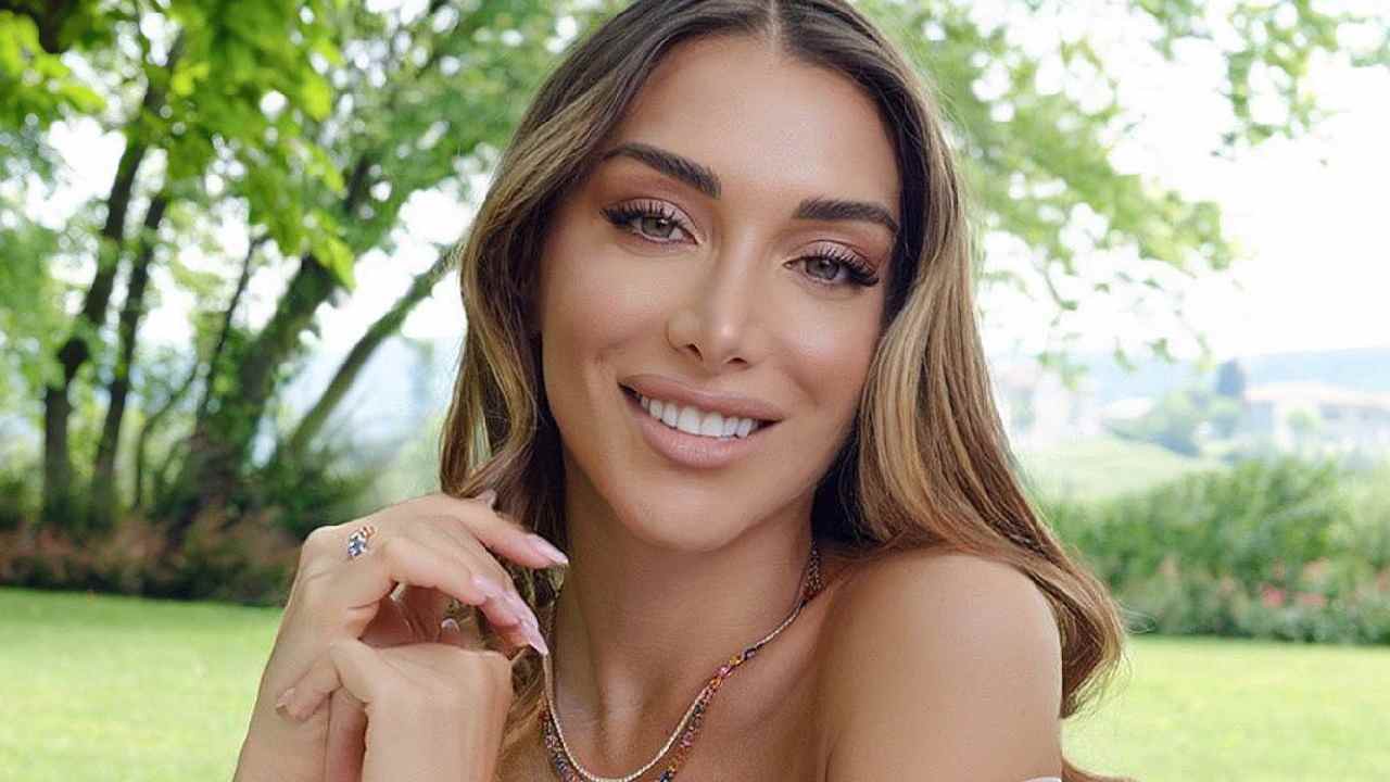 Elisa De Panicis primo piano