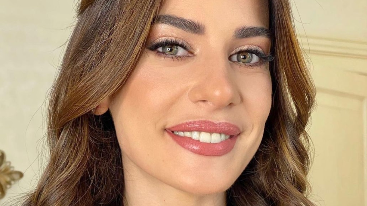 Mary Falconieri sorriso