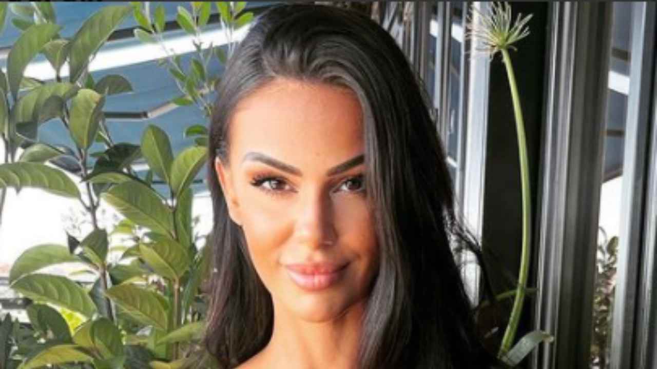 Primo piano di Erjona Sulejmani