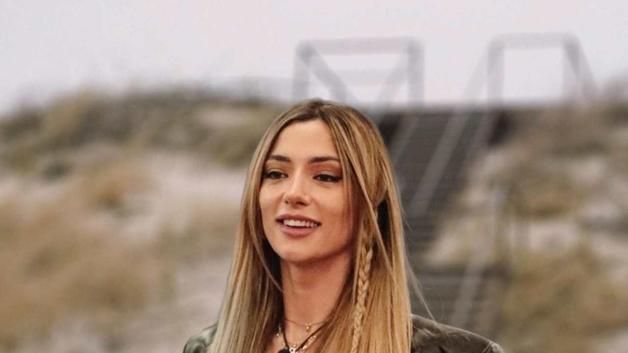 Soleil Sorge e lo sguardo sensuale