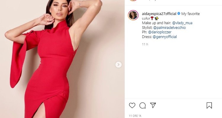 Aida Yespica posa sensuale