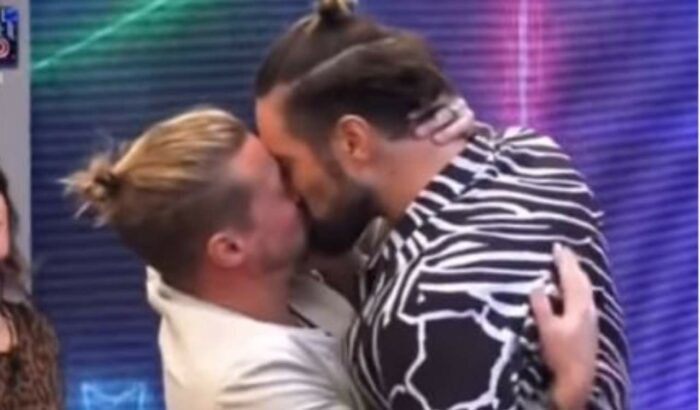 Alex Belli e Davide Silvestri si baciano