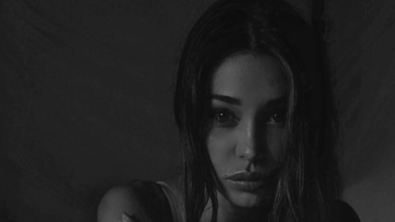 Belen Rodriguez, foto in bianco e nero