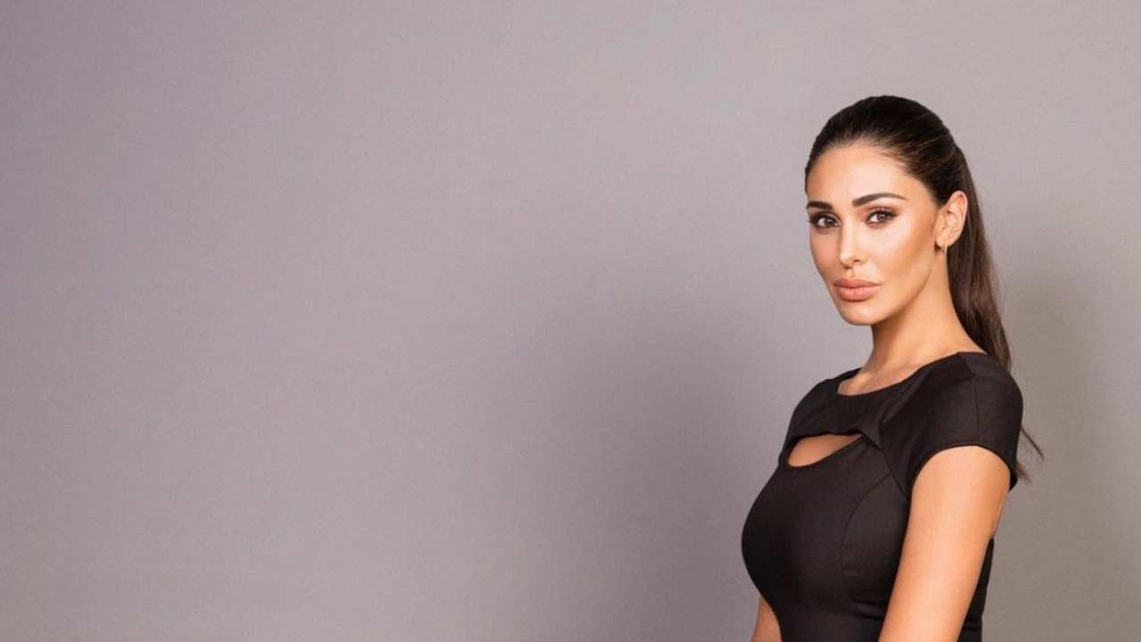 Belen Rodriguez e l'outfit elegante