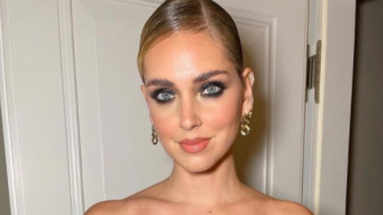 Chiara Ferragni con scollatura vertiginosa