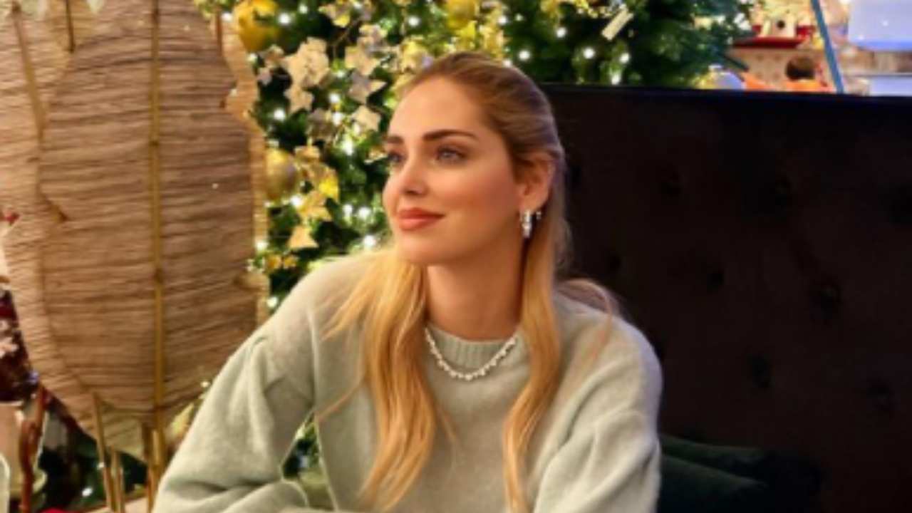 Chiara Ferragni in clima natalizio