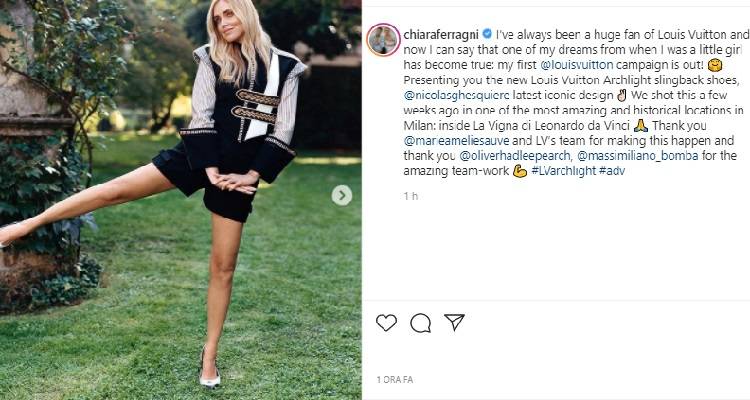 Chiara Ferragni in posa