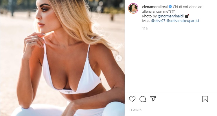 Elena Morali posa sensuale