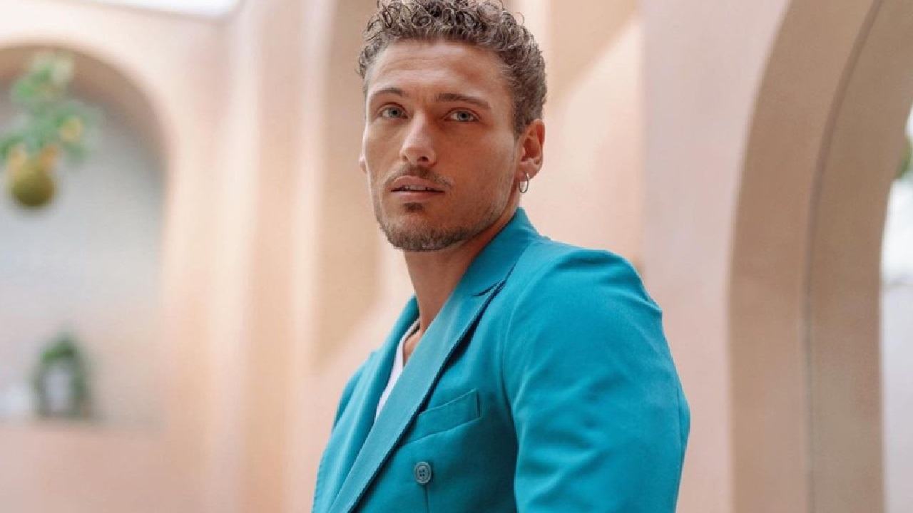 Gennaro Lillio in posa