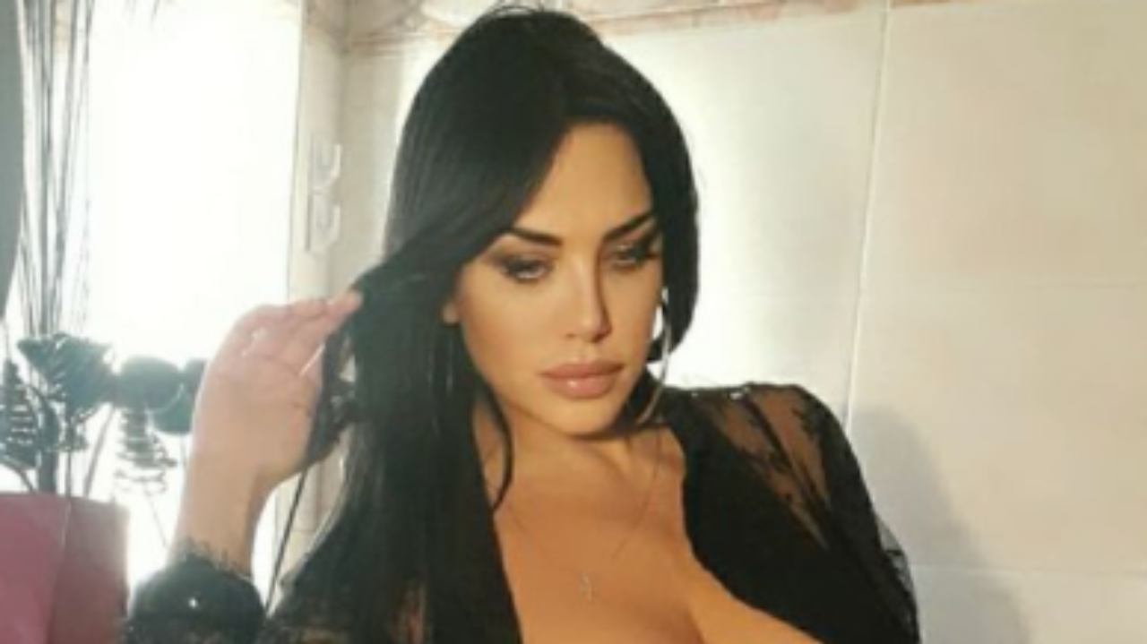 Marika Fruscio sensuale