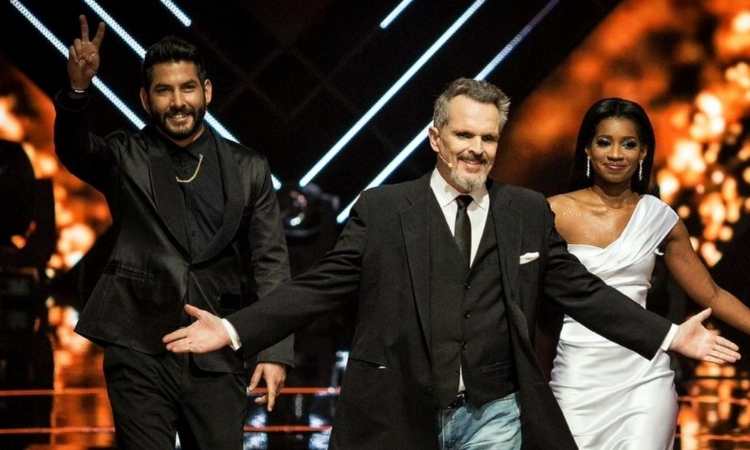 Miguel Bosé, cantante