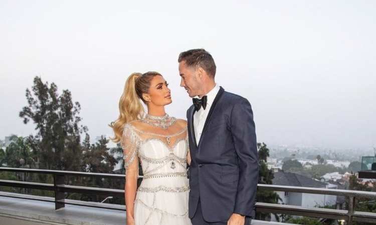 Paris e il marito Carter