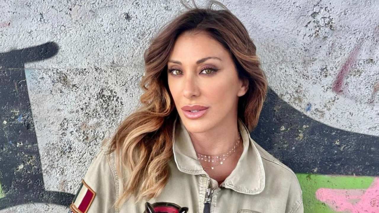 Sabrina Salerno e il suo davanzale