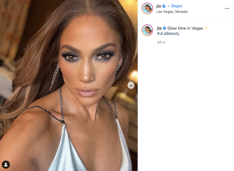 Jennifer Lopez e il suo abito bianco