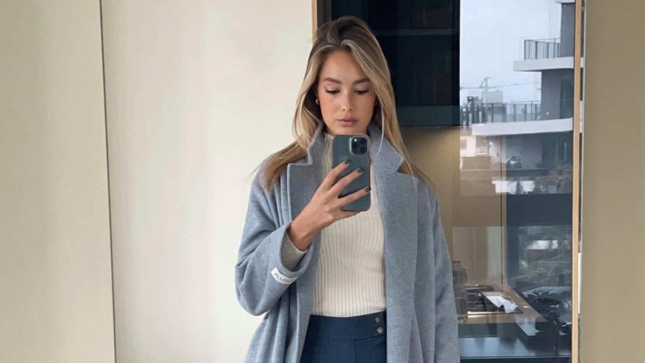 Viky Varga si mette in posa