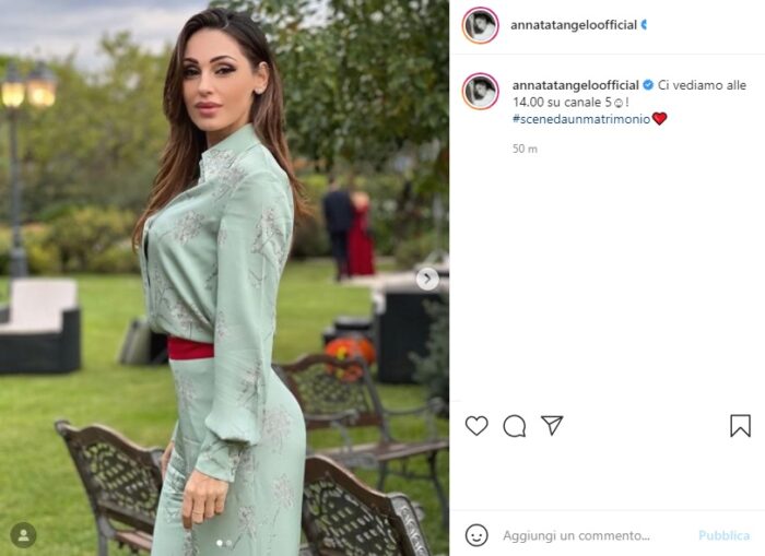 Anna Tatangelo post Instagram