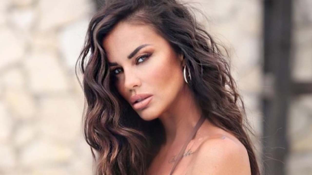 Antonella Mosetti ammaliante