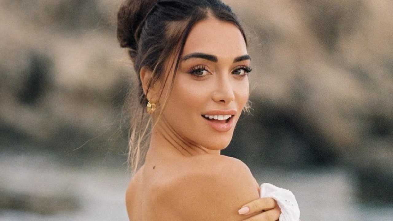 Elisa De Panicis sorriso