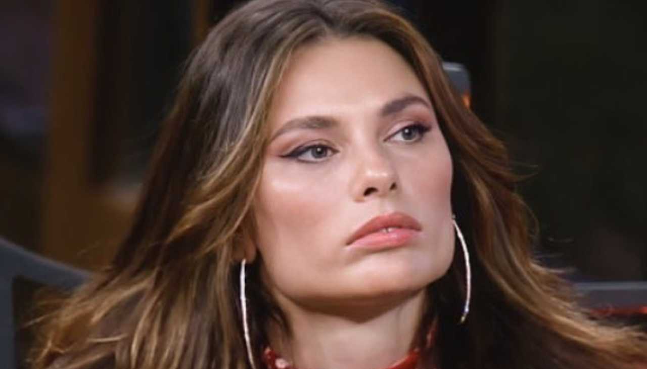 dayane mello rosalinda cannavo 11122021 (1)