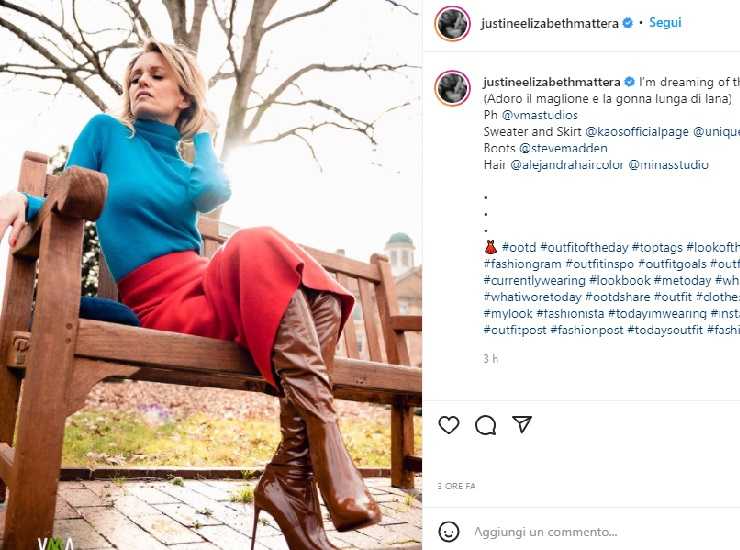 Justine Mattera in posa