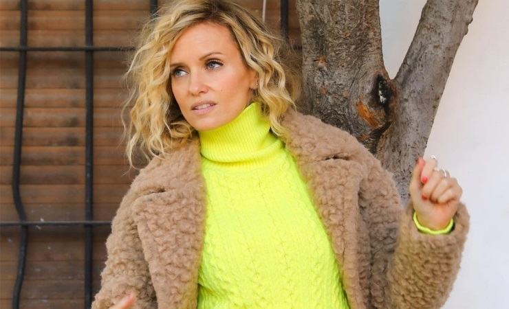 Justine Mattera in posa