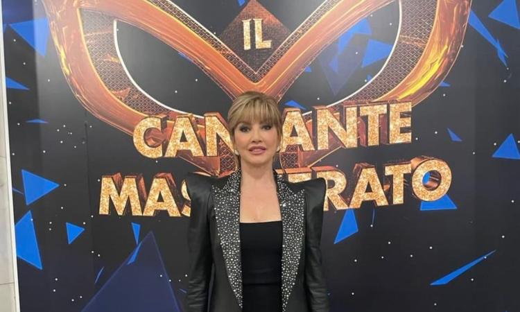 Milly Carlucci il Cantante Mascherato