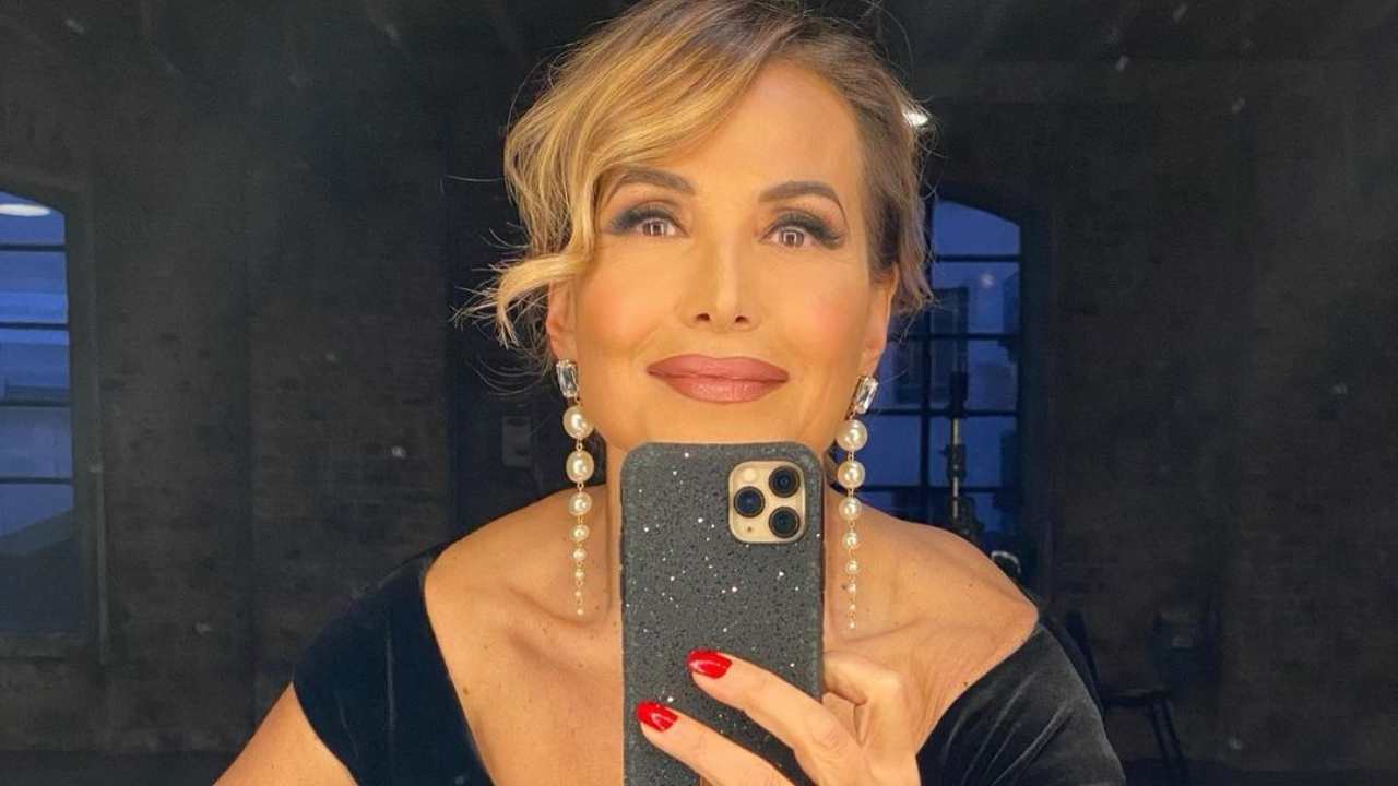 Barbara d'Urso abito nero Instagram