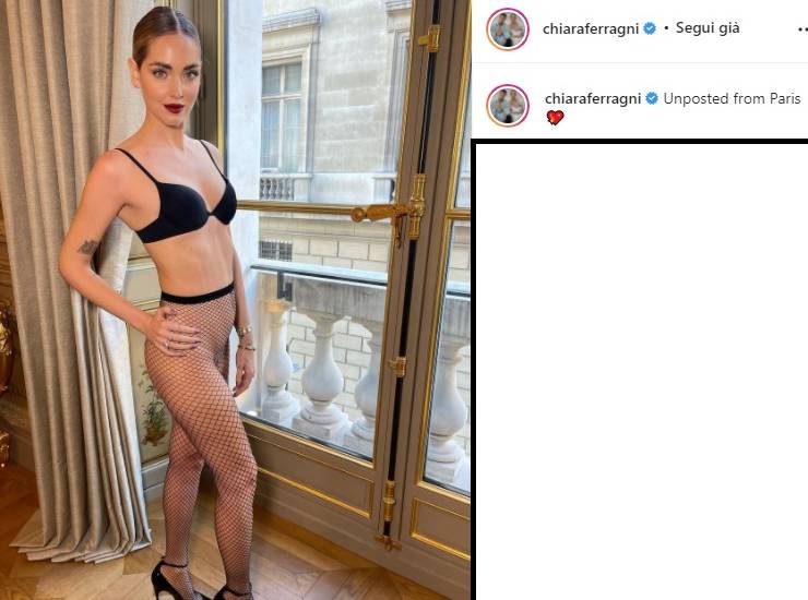 Chiara Ferragni in posa