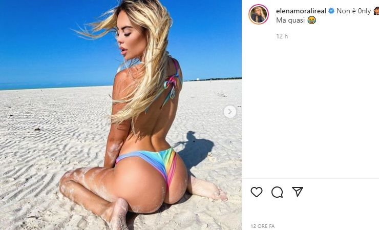 Elena Morali posa sensuale