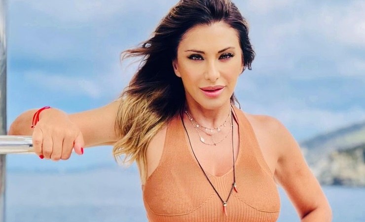 Sabrina Salerno in posa