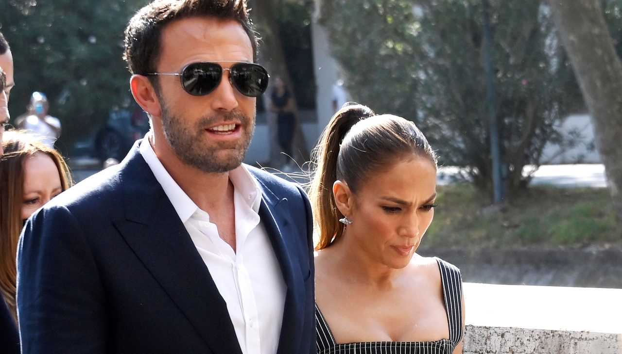 affleck lopez 13022022