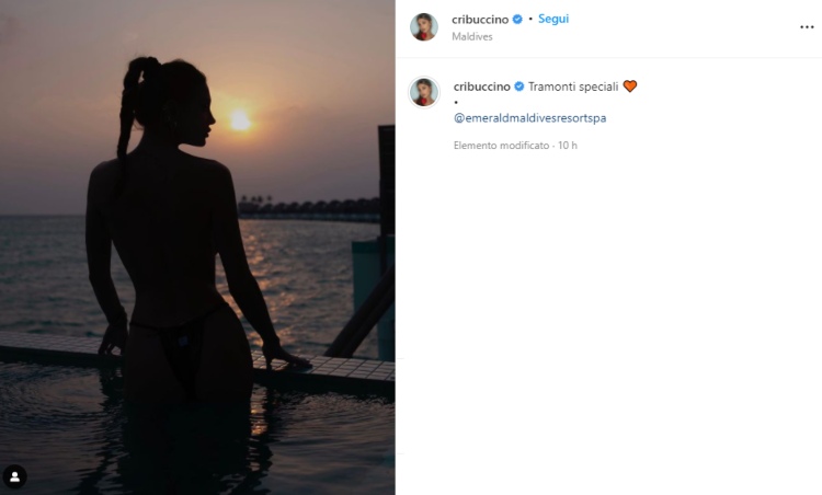 Cristina Buccino alle Maldive lato B post Instagram