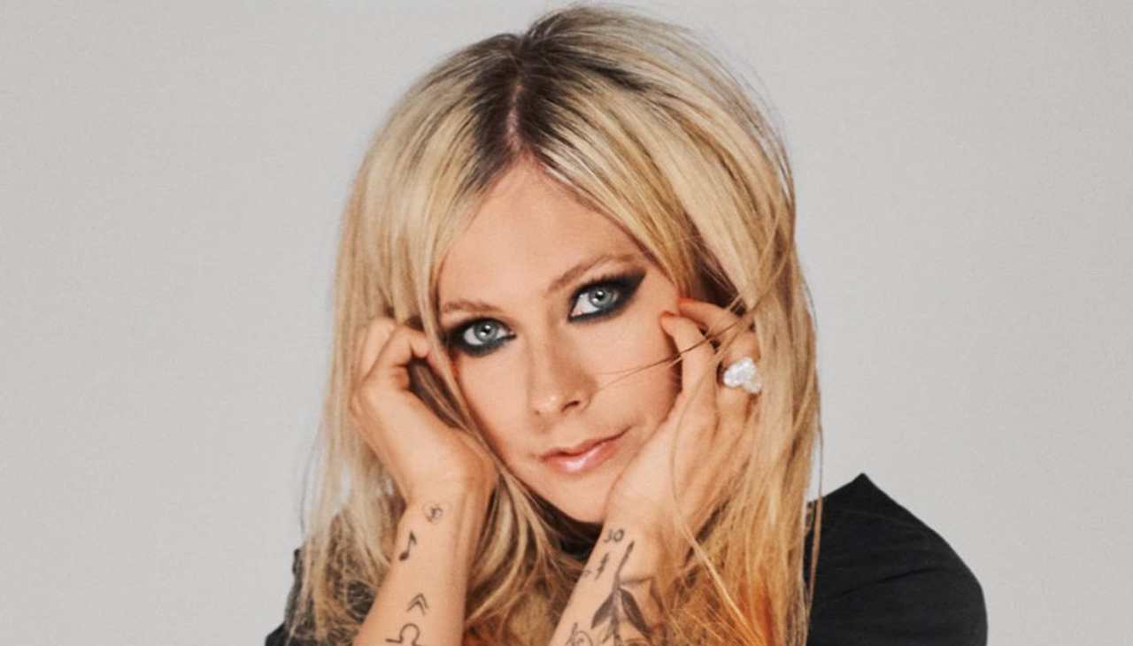avril lavigne 02032022 (1)