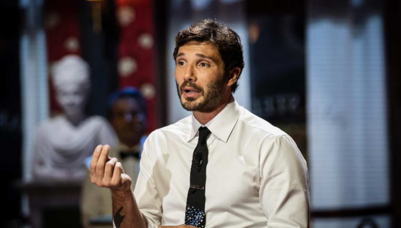 stefano de martino 08032022 (2)