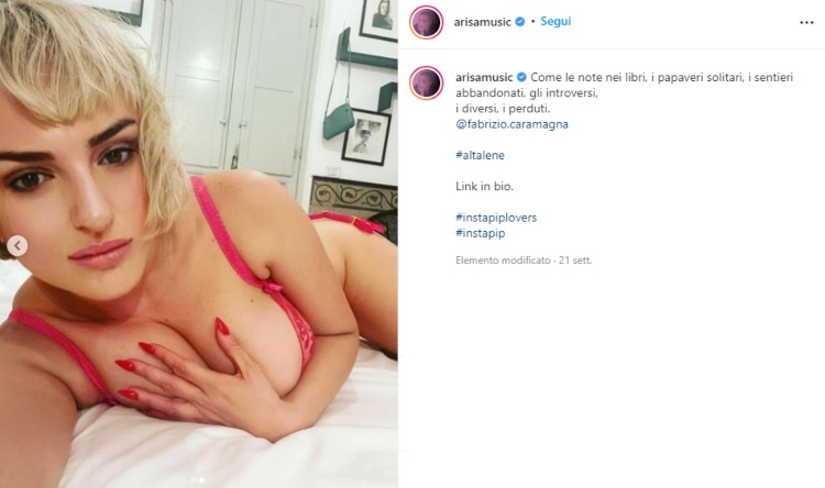 Arisa Intimo Rosso Instagram