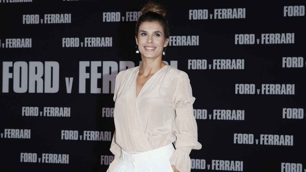 Elisabetta Canalis sorride