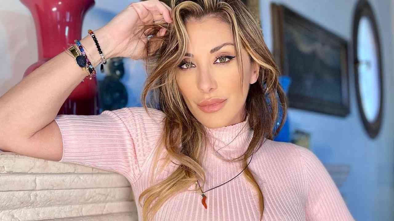 Sabrina Salerno primo piano