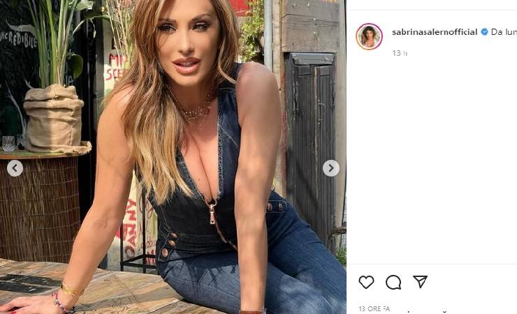 Sabrina Salerno in posa