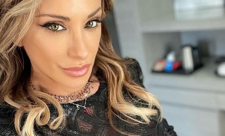 Sabrina Salerno primo piano