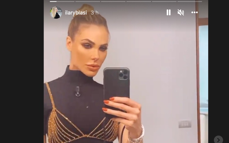 Storia Instagram Ilary Blasi