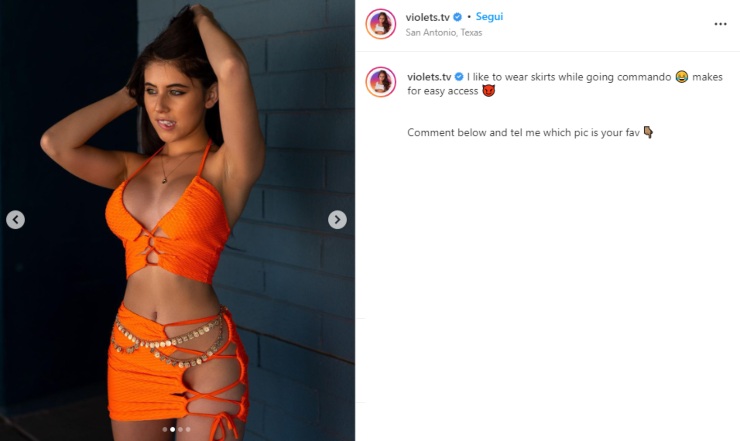 Violet Summers completo arancio Instagram