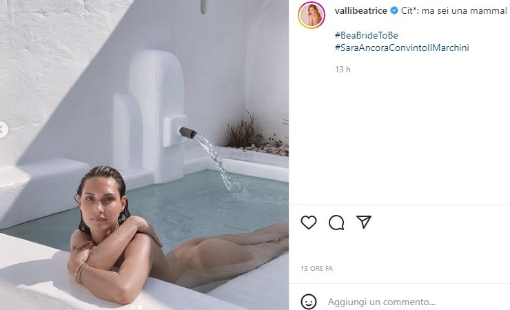 Beatrice Valli posa sensuale