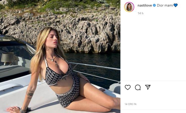 Chiara Nasti in barca