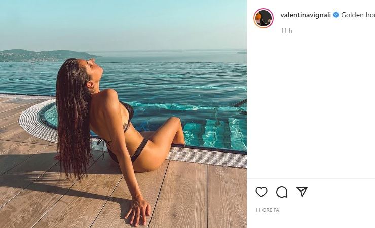 Valentina Vignali in bikini