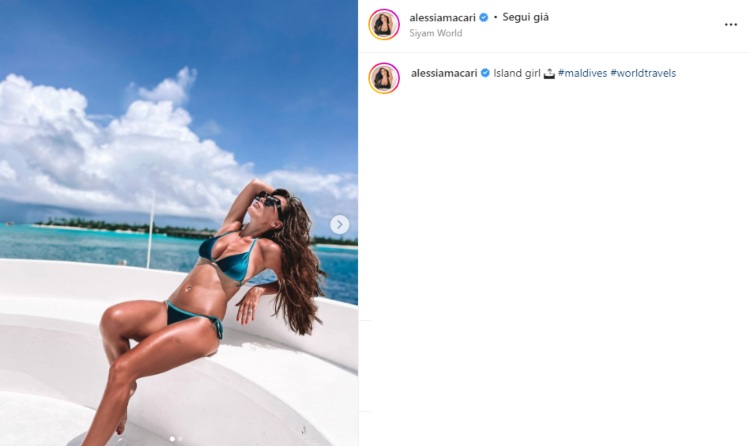 Alessia Macari bikini Maldive